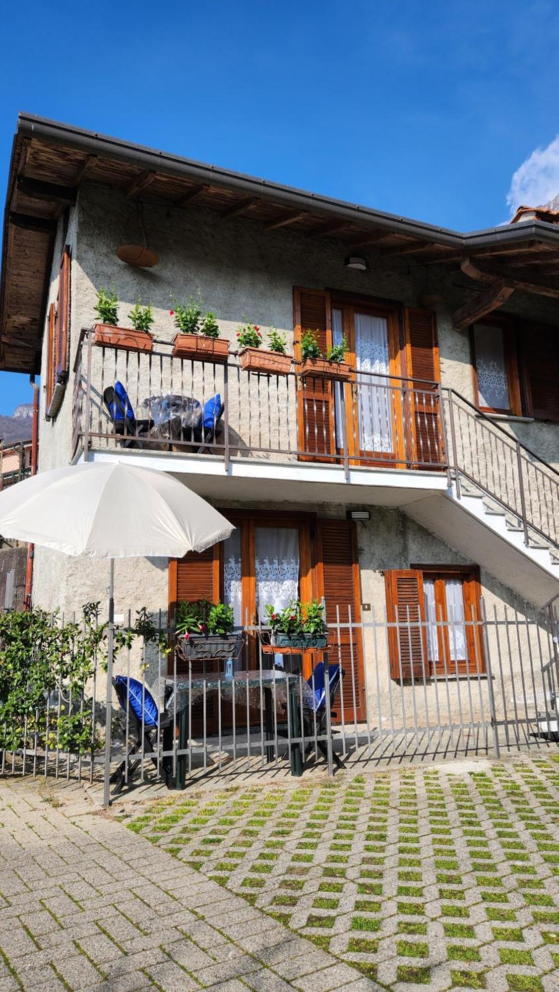 Laura'S Cottage With Lake View, Detached, 5 Kilometers From Varenna Льерна Экстерьер фото